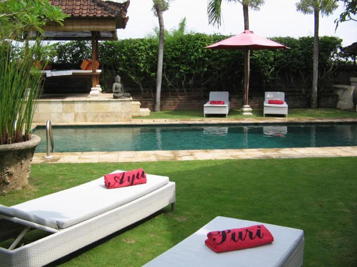 Hotel Puri Ayu Canggu Exterior foto