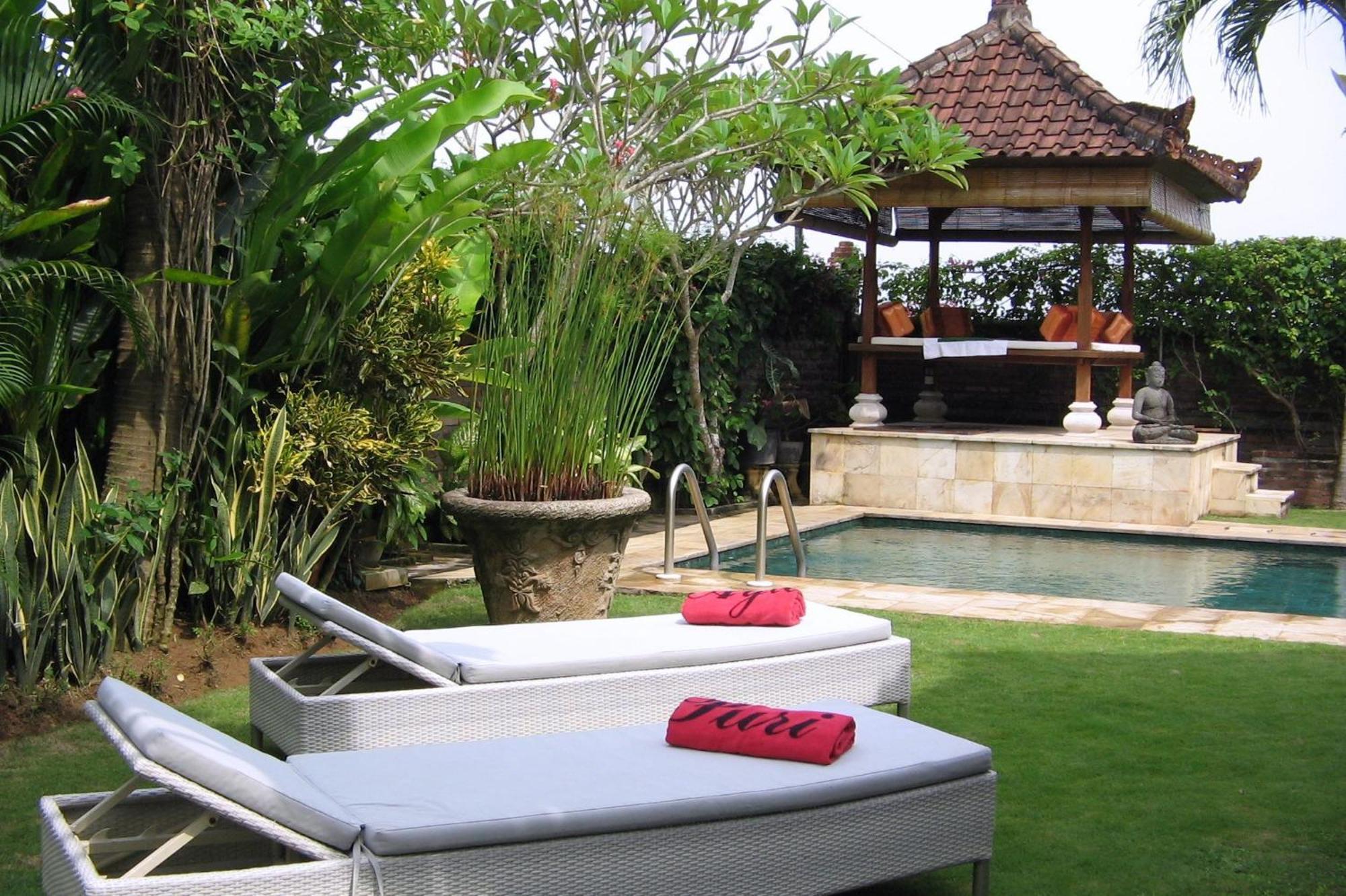 Hotel Puri Ayu Canggu Exterior foto